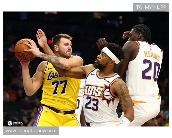 里夫斯开季四战轰下35分5板5助 成历史第七人比肩乔丹库里威少字母哥欧文东契奇